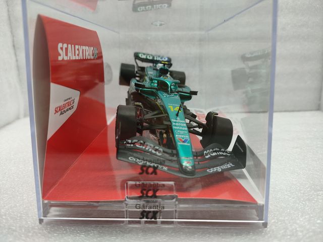 Scalextric Aston Martin Aramco F1 - Fernando Alons