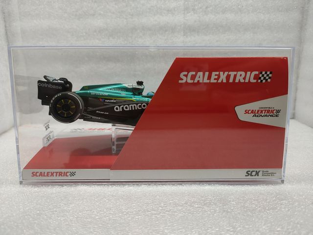 Scalextric Aston Martin Aramco F1 - Fernando Alons