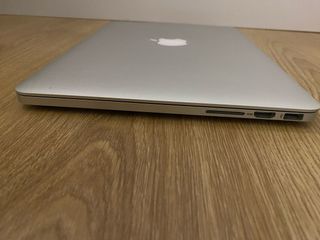 MacBook Pro 13” 2015 i5 / 8GB / 121GB SSD