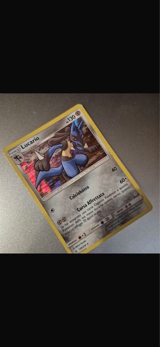 Carta Pokémon Lucario 130 HP