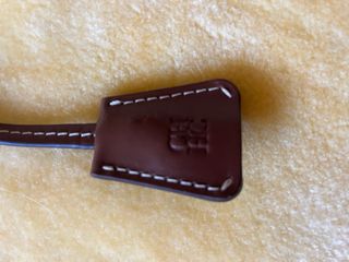 Llavero y Charm Carolina Herrera CH