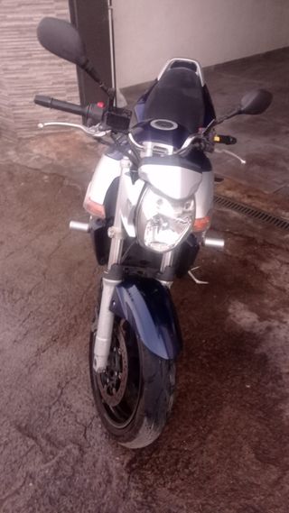 Suzuki GSR 600