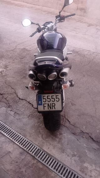 Suzuki GSR 600