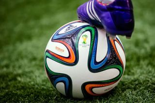 Balón Adidas Brazuca FIFA World Cup Oficial 2014