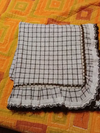 Copritavola 155x155 a quadri