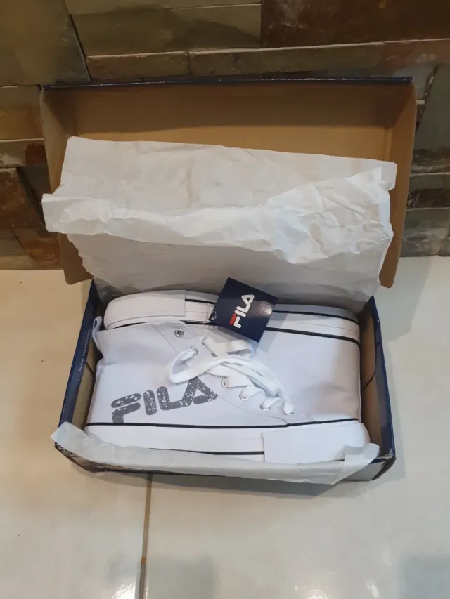Sneakers alte Fila taglia 41