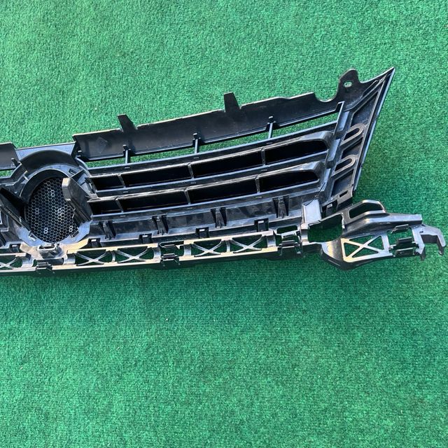 Rejilla Delantera VW Caddy