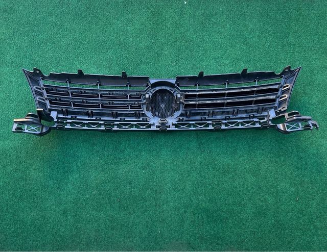 Rejilla Delantera VW Caddy