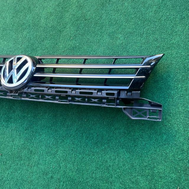 Rejilla Delantera VW Caddy