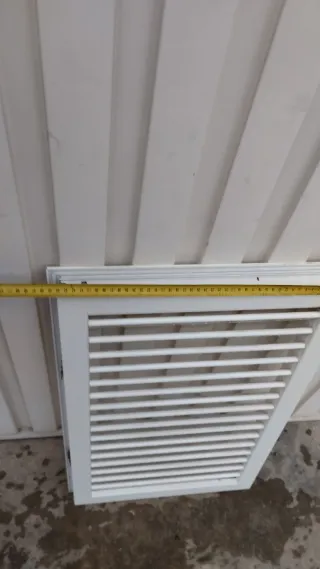 Rejilla de ventilación blanca77+45