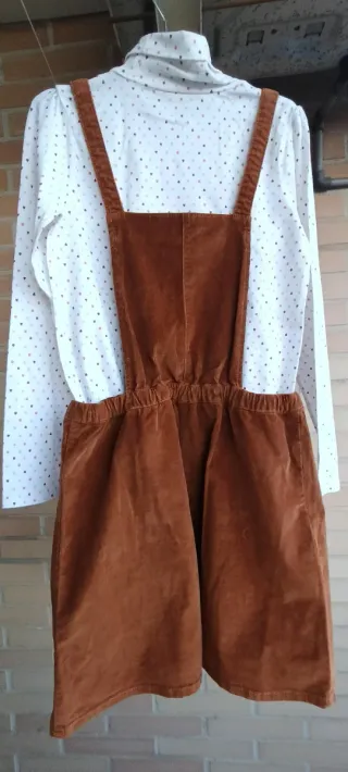 Conjunto Camiseta y Peto Marrón