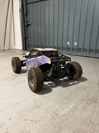 Truggy RC 1/8 RTR semiconpeticion
NUEVO CON 4 USOS