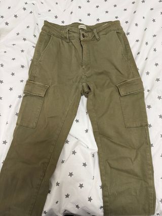 Pantalón cargo verde militar Pimkie talla 38