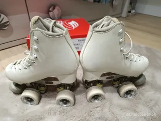 Patines Artísticos Eeda, Esordio. Rodes Giotto.