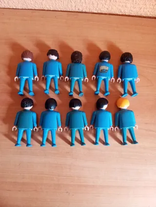 399. Playmobil lote 10 figuras base azul (2)