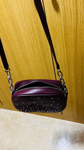 Bolso Parfois Granate Tachuelas Cadena