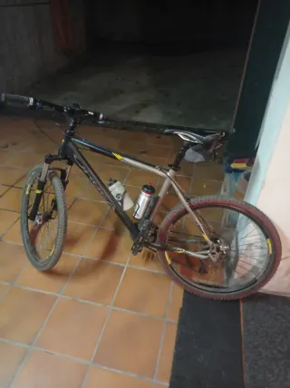 Bicicleta MTB Orbea Satellite 