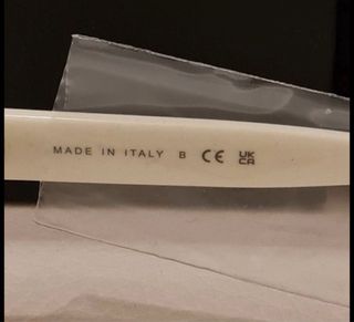 Gafas de sol Chanel perlas y logo dorado