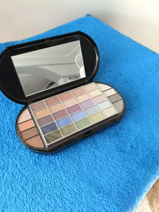 Estuche Maquillaje Profesional Nuevo