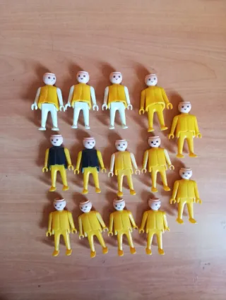 399. Playmobil lote 14 figuras amarillas manos fij