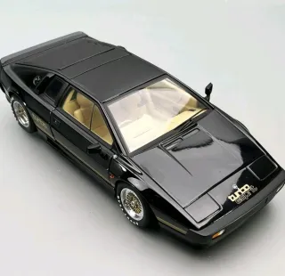 Lotus esprit 1/18 turbo autoart 