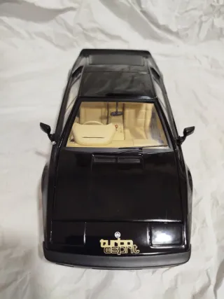 Lotus esprit 1:18 turbo autoart