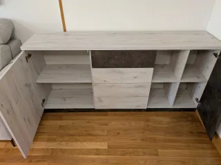 Mueble aparador de madera