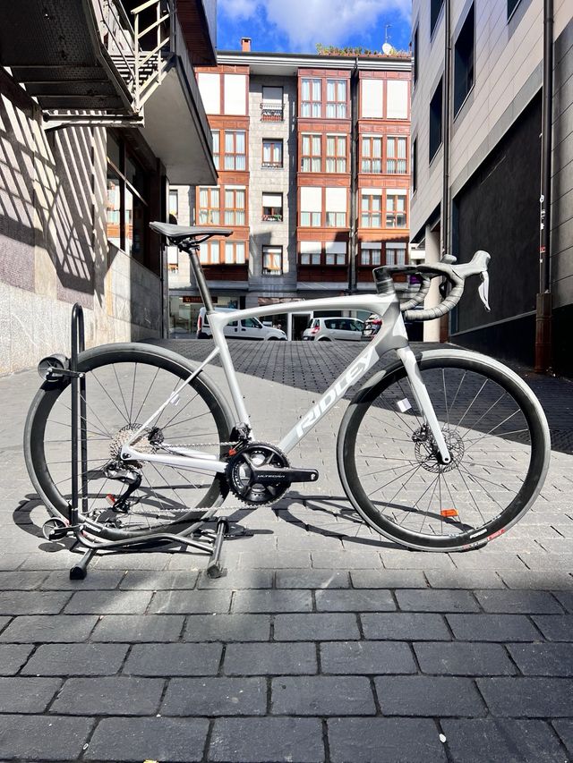 RIDLEY FENIX SLIC OPORTUNIDAD 30%  !
MODELO 2025