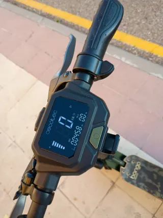 Patinete Eléctrico Cecotec Bongo Z 