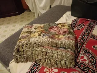 Copritavola floreale 130x130 cm