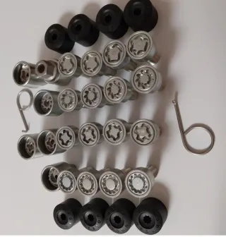 Se vende tornillos antirrobo VW GOLF MK7 AUDI SEAT
