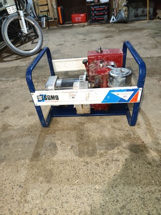 Grupo electrógeno Briggs & Stratton 8 HP
