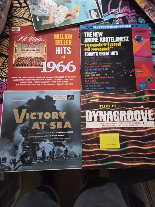 Vinilos Variados 5€ y 6€