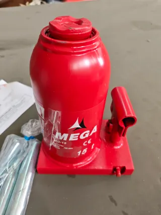 E A. Gato Hidráulico MG-15 15t MEGA