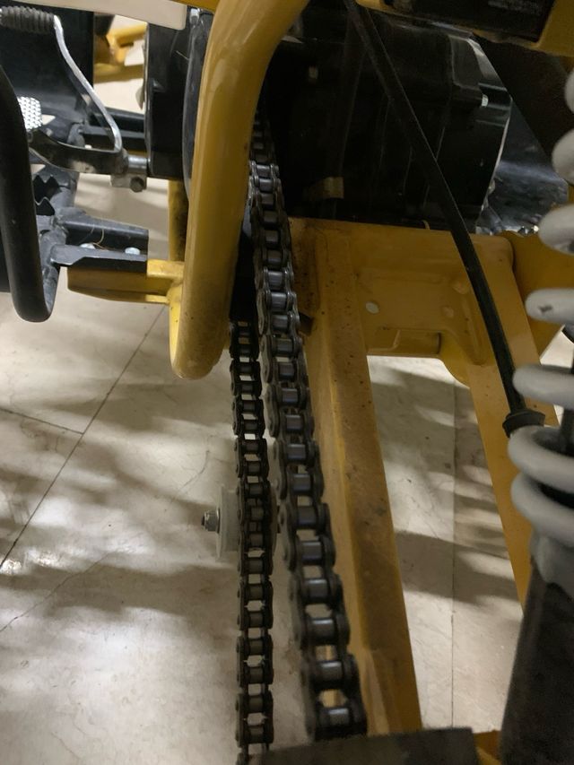 Quad amarillo y blanco 125cc
Pinoso (Alicante)