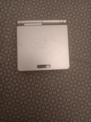 Nintendo Game Boy Advance SP Plata
