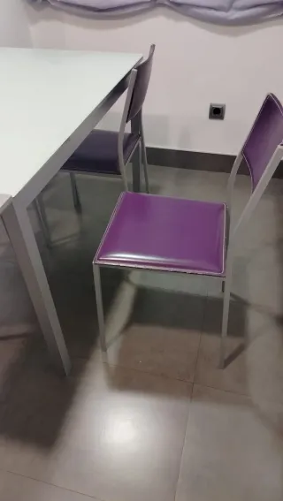 Mesa extensible y 2 Sillas Cocina Cristal y Metal