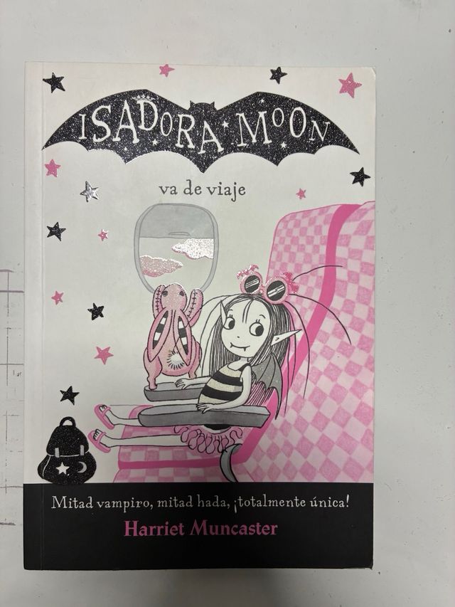 Isadora Moon va de viaje (Isadora Moon 9) (Span...