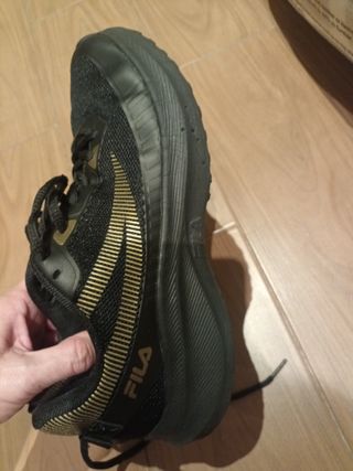 Zapatillas deportivas mujer negras y doradas