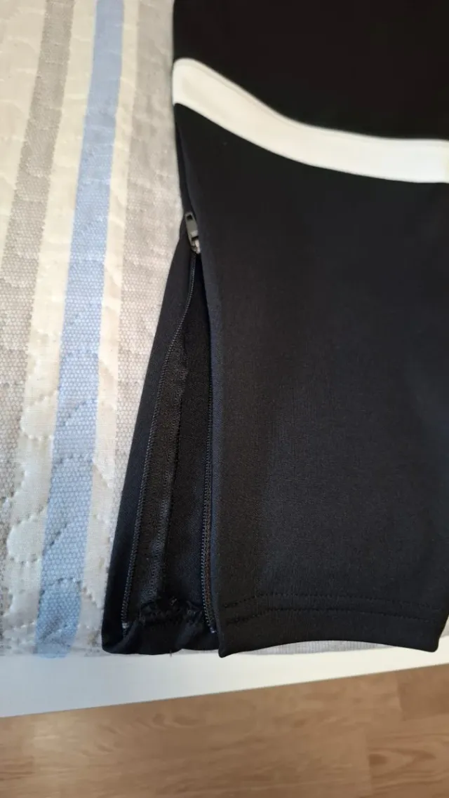 Pantalones Nike, talla XL de niño