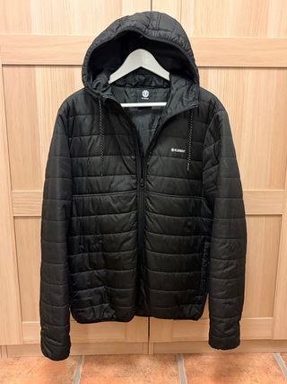 Chaqueta Element Negra con Capucha