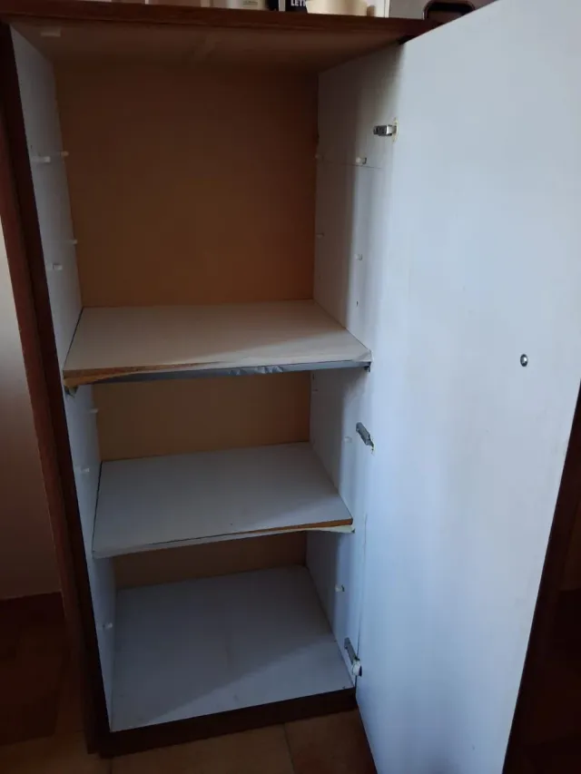 Armario auxiliar de madera