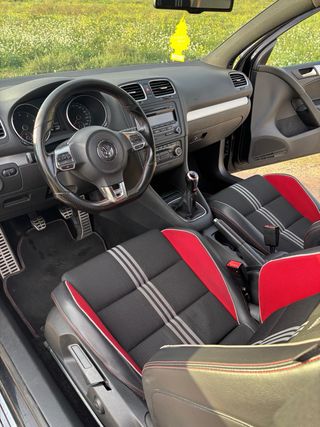 Volkswagen Golf 6 GTI Adidas