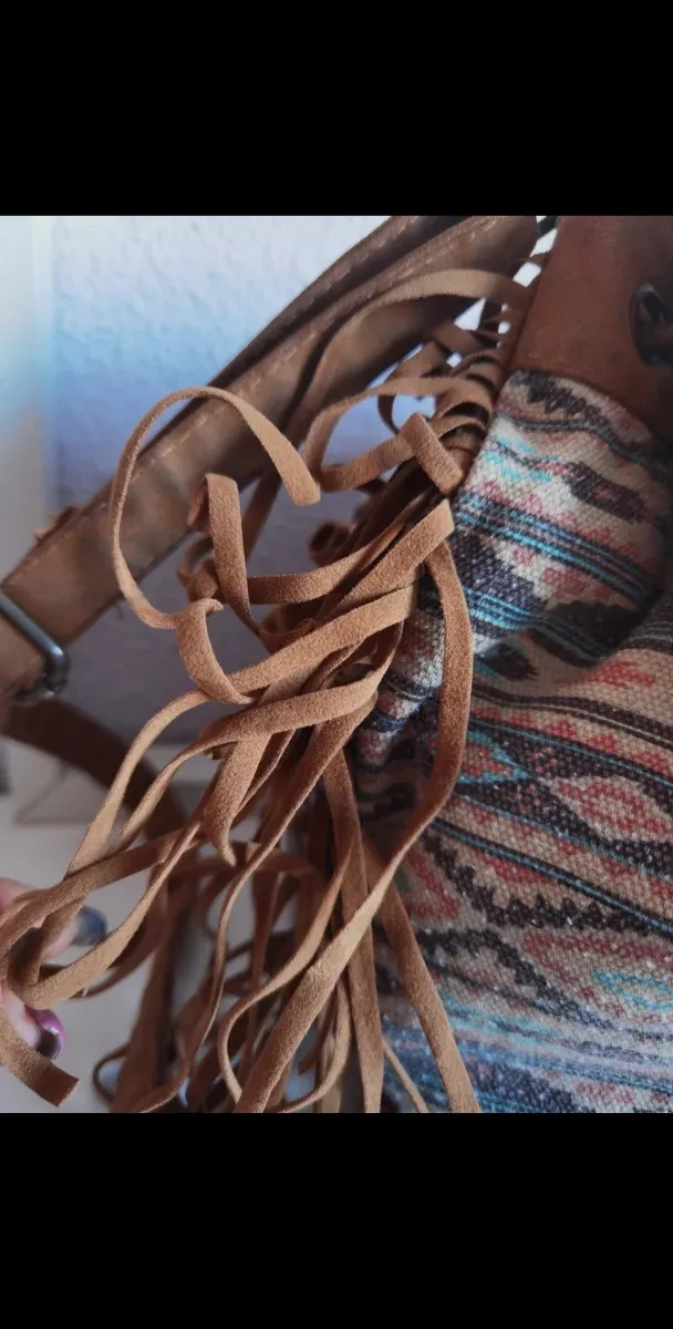 Bolso saco étnico flecos