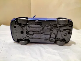 Volkswagen Golf Bburago 1/24
