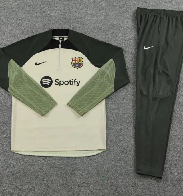 Conjunto Nike FC Barcelona Beige y Verde