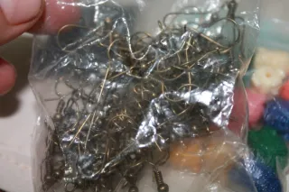 Lote abalorios, accesorios uñas , pendientes,cuent