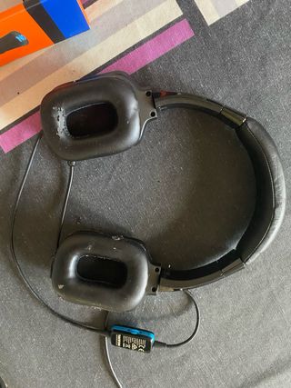 Auriculares TRITTON Kama PS4/Móvil