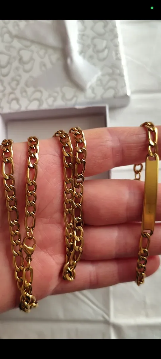 Colar 18 em ouro com pulseira eliminada