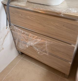 Mueble de baño madera y metal